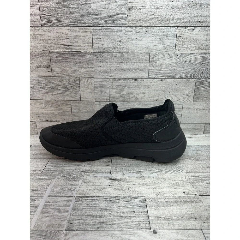 Skechers GOwalk 5 Slip On Shoes Men 9.5 XXWideBlack ULTRA GO Air Cooled Goga Mat